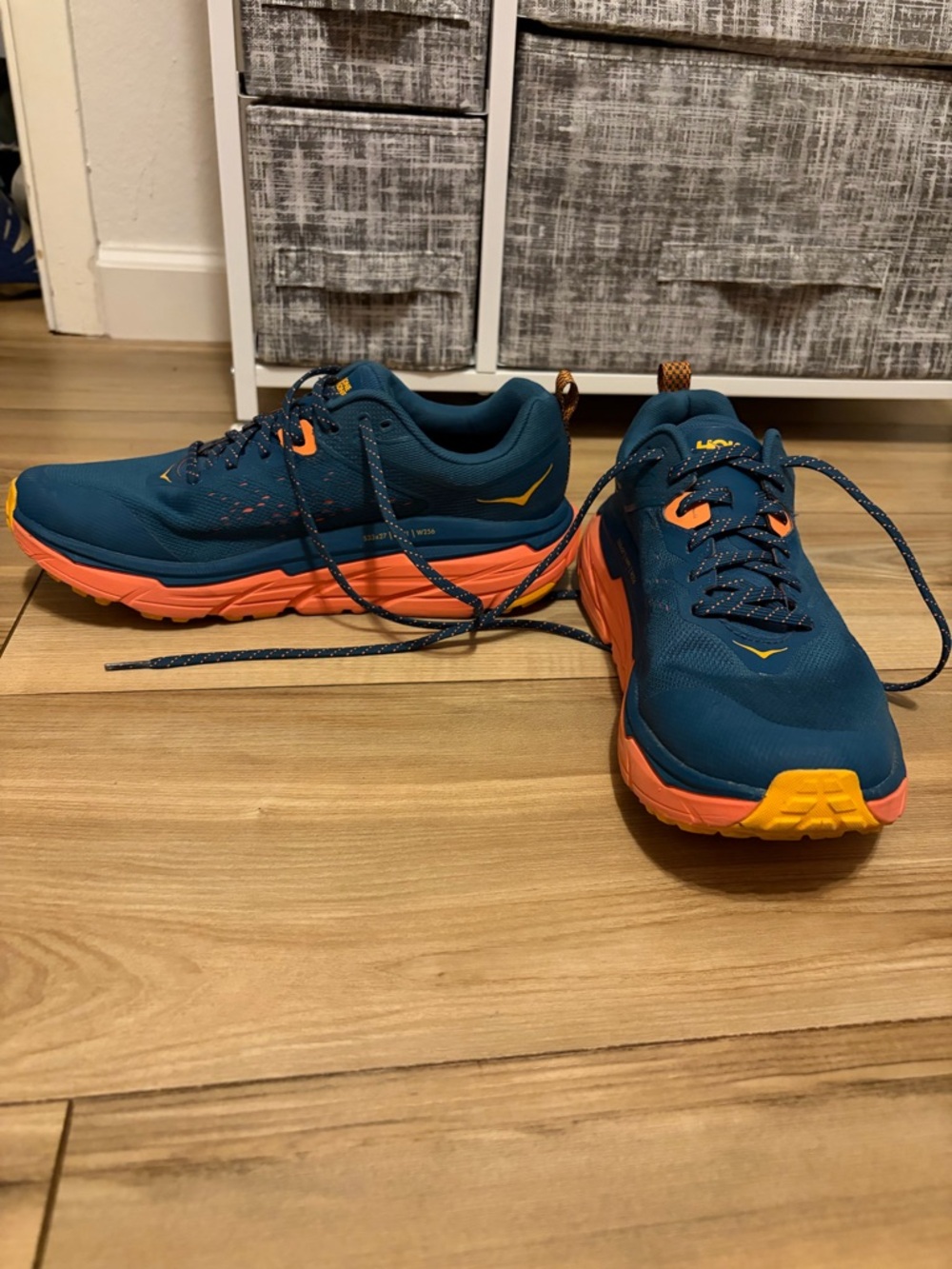 Women's Hoka One One Challenger ATR 6 Trail Shoes size 9.5 B - Picture 4 of 10